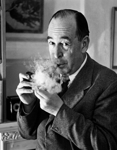 HỌ NHỜ TÔI VIẾT MỘT BÀI